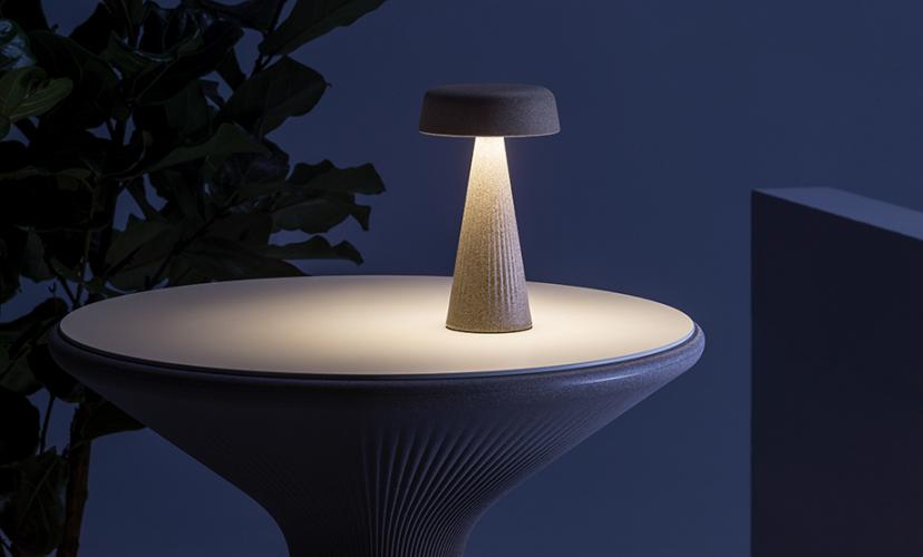 >FADE/ TABLE